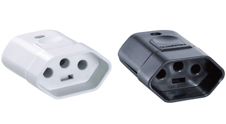 PLUGUE FEMEA 10A 250V 3 PINOS